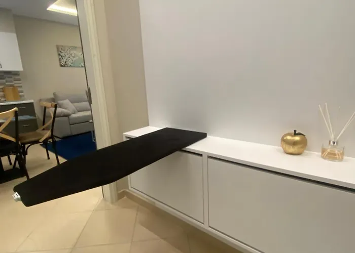 Guesthouse Apartments ティラナ